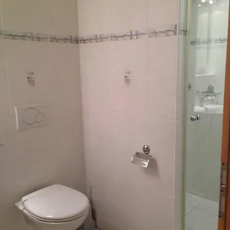 Great View Floor Spacious Flat With Pool And Gym Chateau-d'Oex