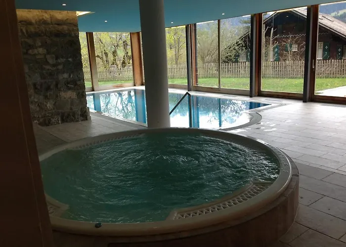 Great View Floor Spacious Flat With Pool And Gym * Chateau-d'Oex