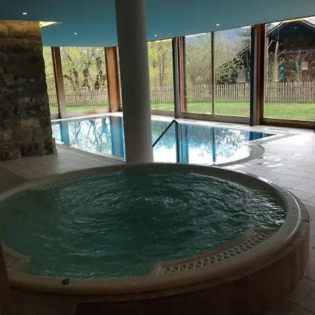 Great View Floor Spacious Flat With Pool And Gym * Шато-д'Э