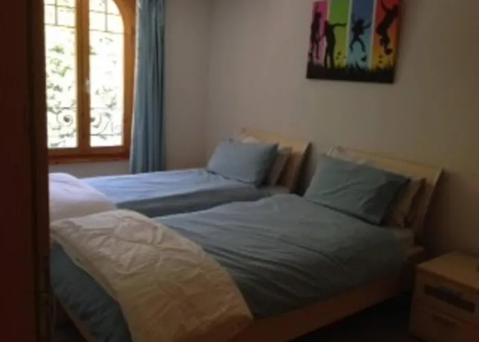 Great View Floor Spacious Flat With Pool And Gym שאטו-דו