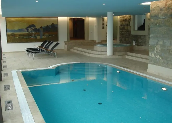 Great View Floor Spacious Flat With Pool And Gym דירה